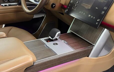 Land Rover Range Rover IV рестайлинг, 2024 год, 22 000 000 рублей, 19 фотография