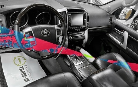 Toyota Land Cruiser 200, 2013 год, 3 395 000 рублей, 8 фотография