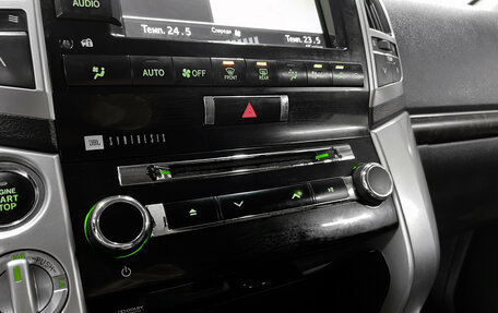 Toyota Land Cruiser 200, 2013 год, 3 395 000 рублей, 17 фотография