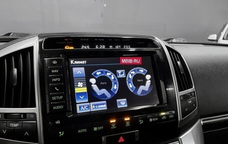 Toyota Land Cruiser 200, 2013 год, 3 395 000 рублей, 15 фотография