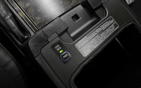 Toyota Land Cruiser 200, 2013 год, 3 395 000 рублей, 25 фотография