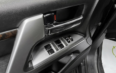 Toyota Land Cruiser 200, 2013 год, 3 395 000 рублей, 28 фотография