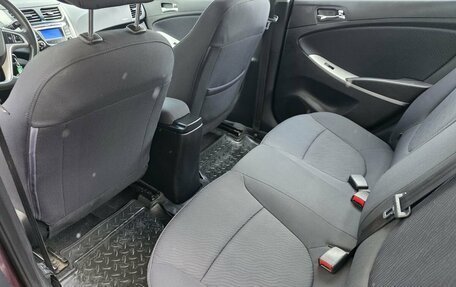 Hyundai Solaris II рестайлинг, 2011 год, 840 000 рублей, 10 фотография