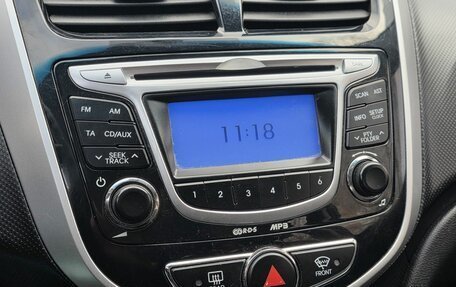 Hyundai Solaris II рестайлинг, 2011 год, 840 000 рублей, 13 фотография