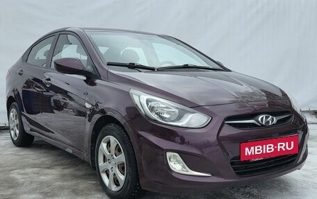Hyundai Solaris II рестайлинг, 2011 год, 840 000 рублей, 3 фотография