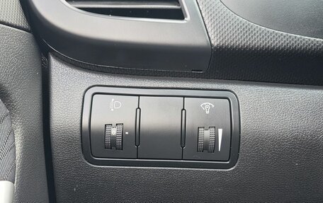 Hyundai Solaris II рестайлинг, 2011 год, 840 000 рублей, 16 фотография