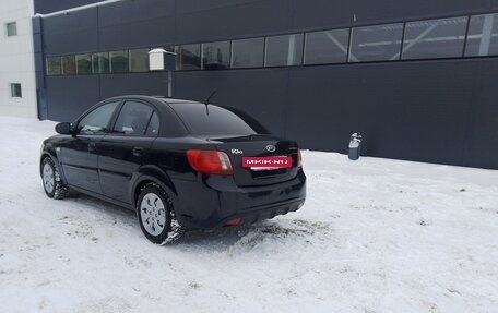 KIA Rio II, 2010 год, 380 000 рублей, 3 фотография
