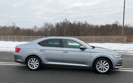 Skoda Superb III рестайлинг, 2021 год, 2 100 000 рублей, 5 фотография