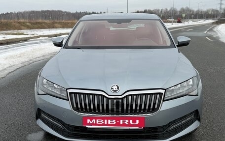 Skoda Superb III рестайлинг, 2021 год, 2 100 000 рублей, 16 фотография