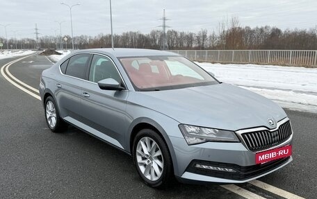 Skoda Superb III рестайлинг, 2021 год, 2 100 000 рублей, 3 фотография