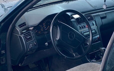 Mercedes-Benz E-Класс, 1996 год, 400 000 рублей, 8 фотография