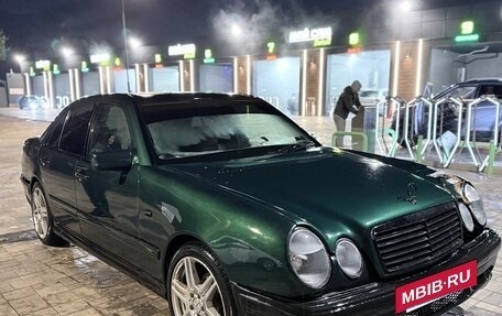 Mercedes-Benz E-Класс, 1996 год, 400 000 рублей, 2 фотография