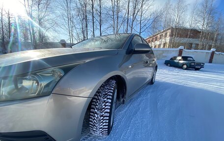 Chevrolet Cruze II, 2011 год, 800 000 рублей, 9 фотография
