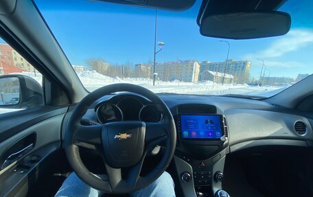 Chevrolet Cruze II, 2011 год, 800 000 рублей, 10 фотография