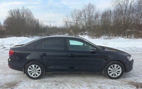Volkswagen Jetta VI, 2011 год, 950 000 рублей, 8 фотография
