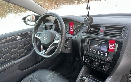 Volkswagen Jetta VI, 2011 год, 950 000 рублей, 19 фотография