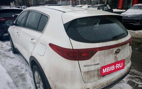 KIA Sportage IV рестайлинг, 2020 год, 2 100 000 рублей, 4 фотография