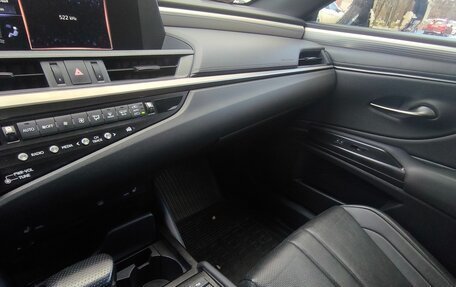 Lexus ES VII, 2020 год, 3 899 999 рублей, 15 фотография