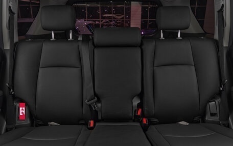 Toyota Land Cruiser Prado 150 рестайлинг 2, 2012 год, 2 650 000 рублей, 17 фотография