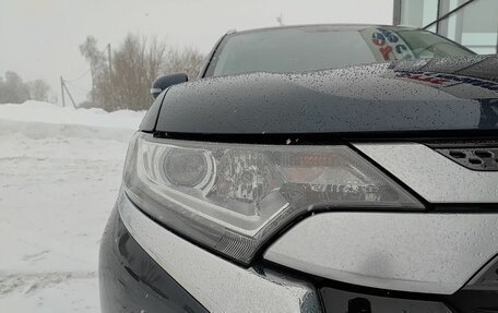 Mitsubishi Outlander III рестайлинг 3, 2020 год, 2 190 000 рублей, 17 фотография