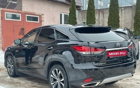 Lexus RX IV рестайлинг, 2021 год, 5 600 000 рублей, 4 фотография