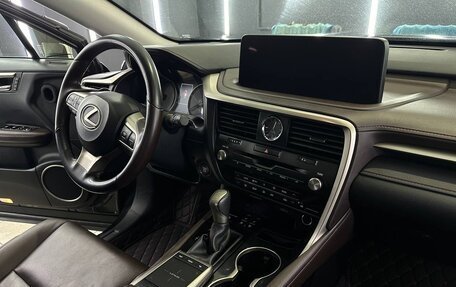 Lexus RX IV рестайлинг, 2021 год, 5 600 000 рублей, 30 фотография