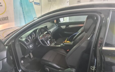 Mercedes-Benz C-Класс, 2012 год, 1 350 000 рублей, 5 фотография