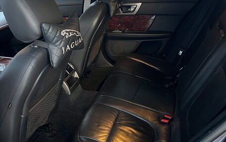 Jaguar XF I рестайлинг, 2009 год, 14 фотография