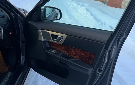 Jaguar XF I рестайлинг, 2009 год, 16 фотография