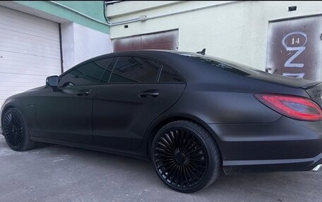 Mercedes-Benz CLS, 2013 год, 2 800 000 рублей, 2 фотография