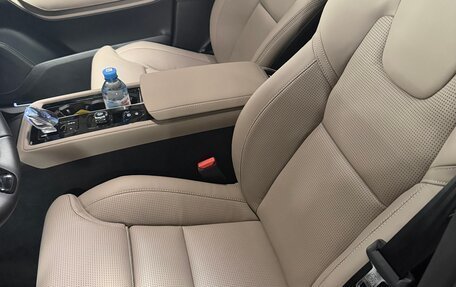 Volvo XC90 II рестайлинг, 2025 год, 10 800 000 рублей, 8 фотография