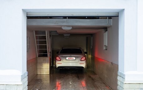 Mercedes-Benz E-Класс, 2017 год, 2 900 000 рублей, 9 фотография