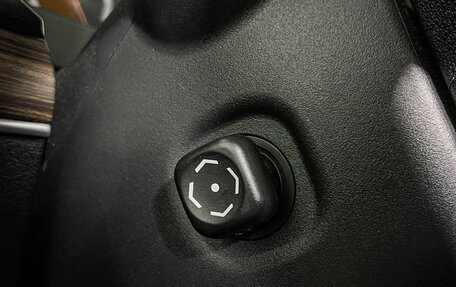 Toyota Land Cruiser Prado 150 рестайлинг 2, 2019 год, 4 797 000 рублей, 17 фотография