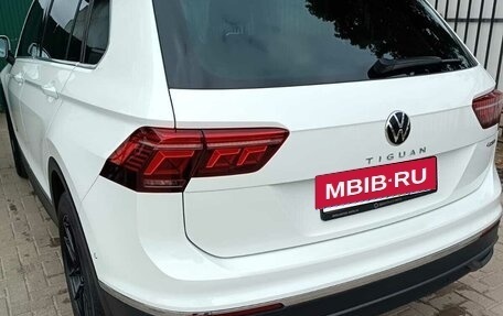 Volkswagen Tiguan II, 2021 год, 3 455 000 рублей, 7 фотография