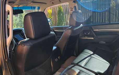 Mitsubishi Pajero IV, 2011 год, 2 700 000 рублей, 18 фотография