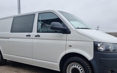 Volkswagen Transporter T5 рестайлинг, 2013 год, 1 400 000 рублей, 4 фотография