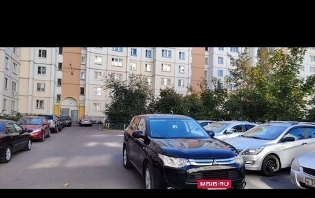 Mitsubishi Outlander III рестайлинг 3, 2014 год, 1 200 000 рублей, 4 фотография