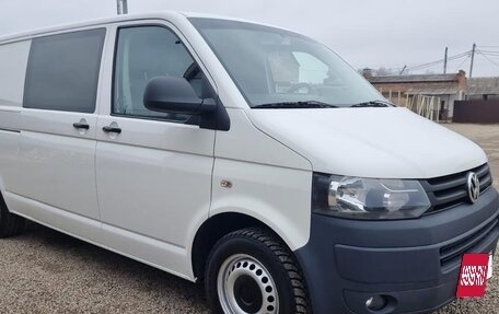 Volkswagen Transporter T5 рестайлинг, 2013 год, 1 400 000 рублей, 3 фотография