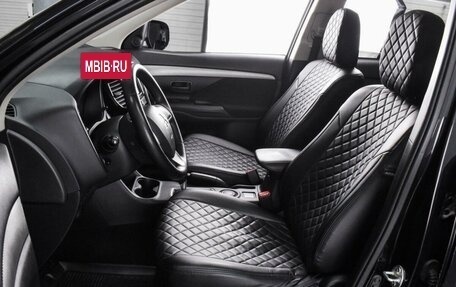 Mitsubishi Outlander III рестайлинг 3, 2014 год, 1 200 000 рублей, 9 фотография
