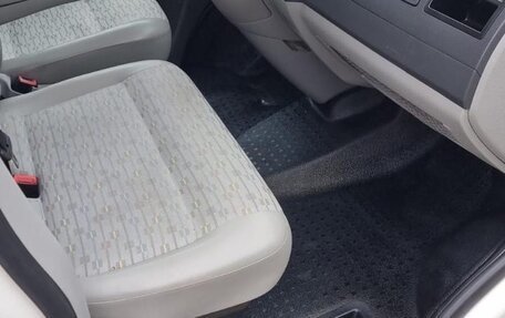 Volkswagen Transporter T5 рестайлинг, 2013 год, 1 400 000 рублей, 14 фотография