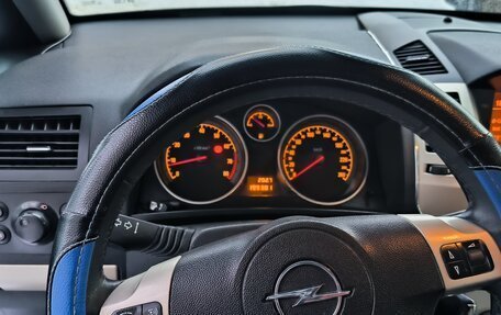 Opel Zafira B, 2008 год, 520 000 рублей, 11 фотография