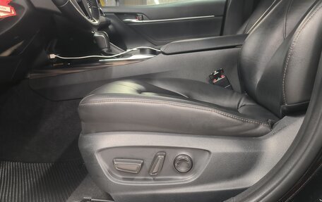 Toyota Camry, 2019 год, 2 780 000 рублей, 12 фотография