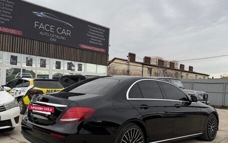 Mercedes-Benz E-Класс, 2019 год, 3 200 000 рублей, 6 фотография