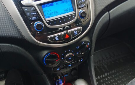 Hyundai Solaris II рестайлинг, 2011 год, 620 000 рублей, 7 фотография