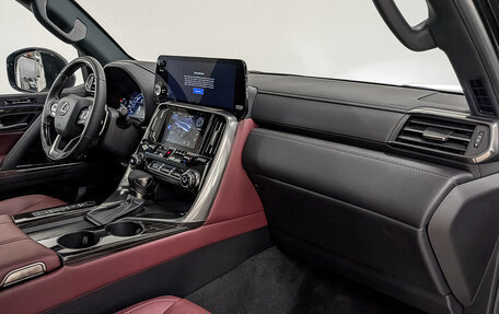 Lexus LX, 2024 год, 20 650 000 рублей, 9 фотография