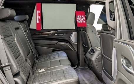 Cadillac Escalade V, 2024 год, 18 115 000 рублей, 12 фотография