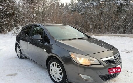 Opel Astra J, 2010 год, 485 000 рублей, 2 фотография