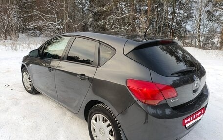 Opel Astra J, 2010 год, 485 000 рублей, 3 фотография