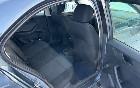 Skoda Rapid I, 2016 год, 900 000 рублей, 10 фотография