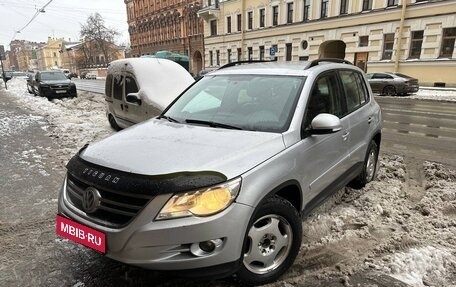 Volkswagen Tiguan I, 2010 год, 780 000 рублей, 1 фотография